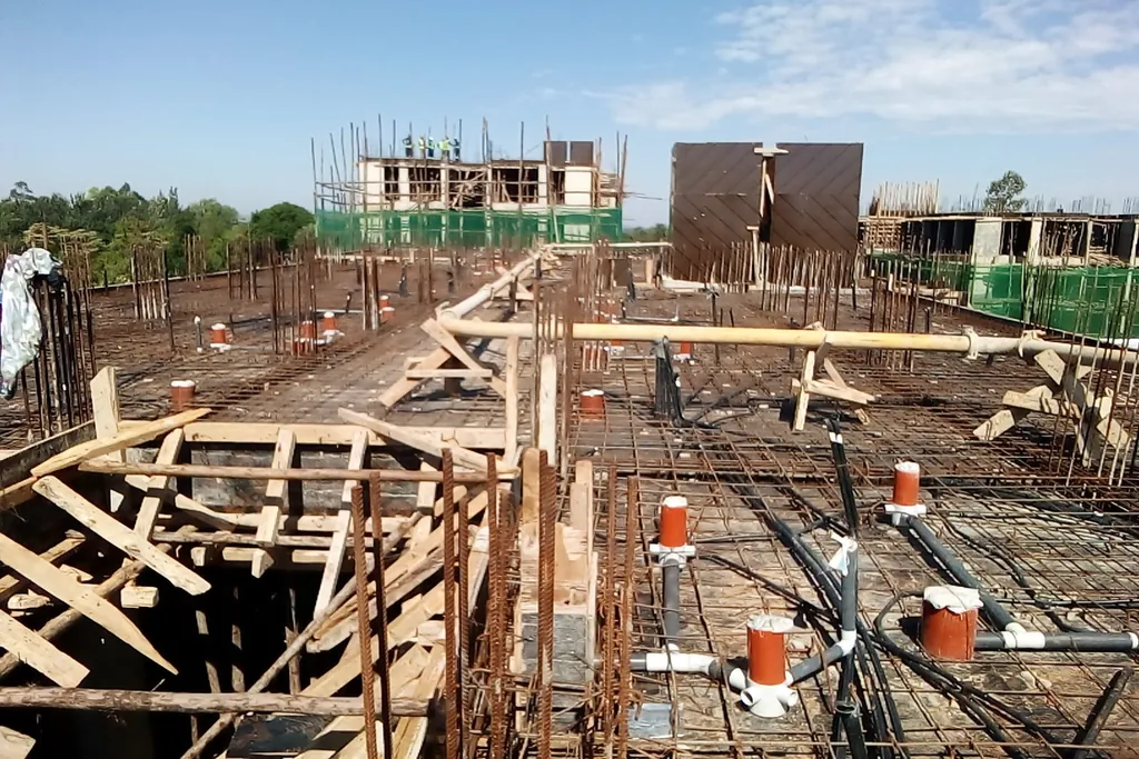 Mechanical and electrical contractor
